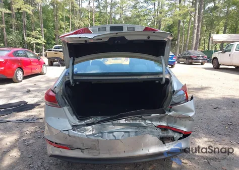 2017 Hyundai Elantra Se из США, поврежденный, VIN 5NPD74LF5HH208104